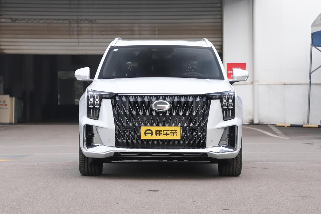 霸气之境格局自证全新第二代gs8 (广汽传祺gs8双擎混动终身免费保养)