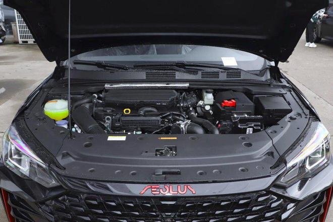 一公里仅需5毛钱，奕炫MAX让我余额多多