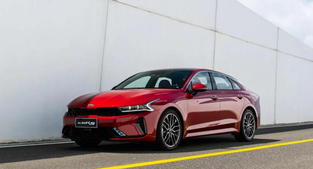 20万左右公认最好的运动轿车,9到13万最适合年轻人的运动家轿