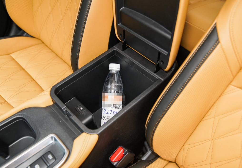 排在销量首位的日产轩逸,新款轩逸哪款销量最高