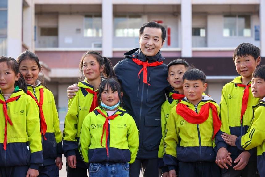 八年爱心公益路,捷豹路虎百年辉煌