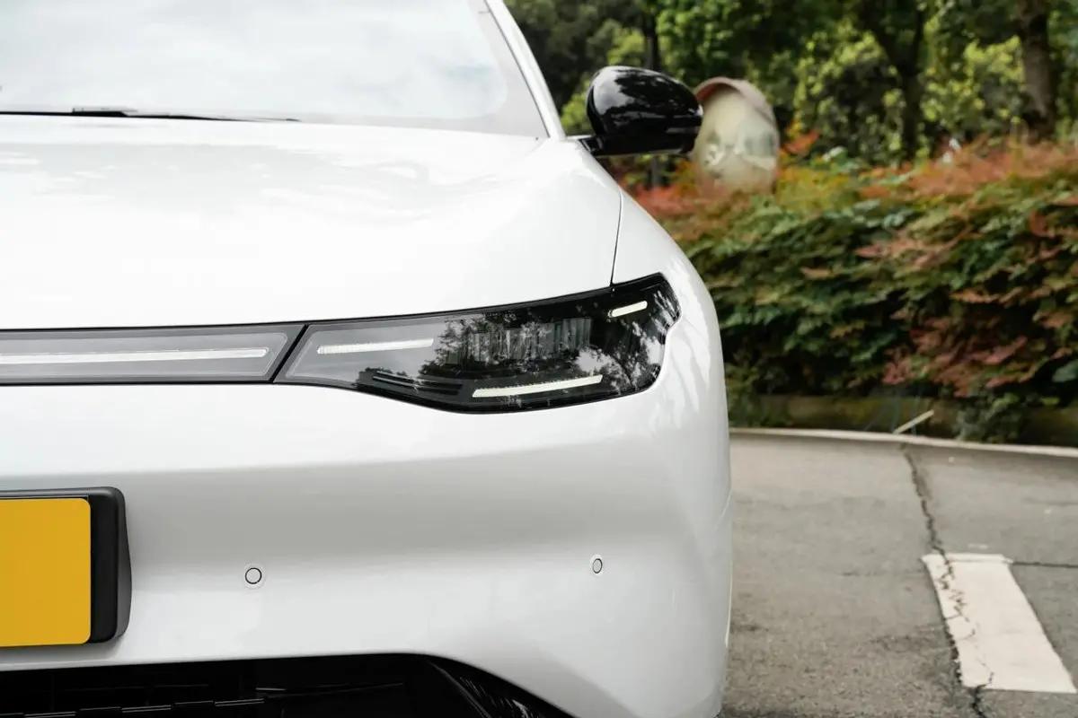 配备l2级自动驾驶的豪华suv,配备l2级辅助驾驶的车型