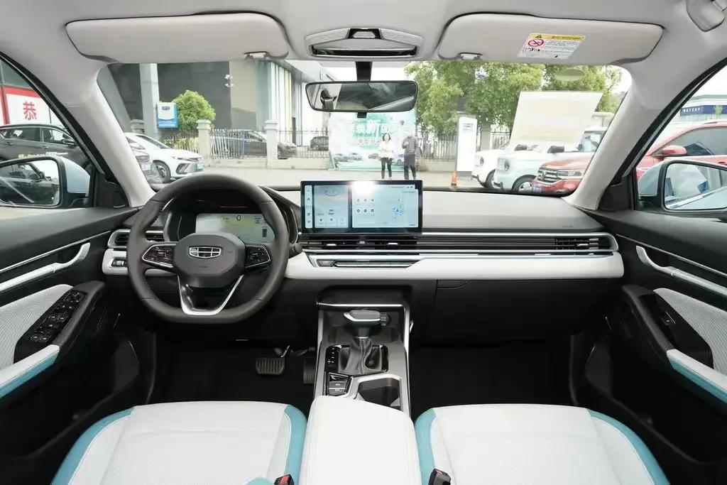 吉利帝豪第四代2022款车机升级,吉利帝豪第四代旗舰版中控