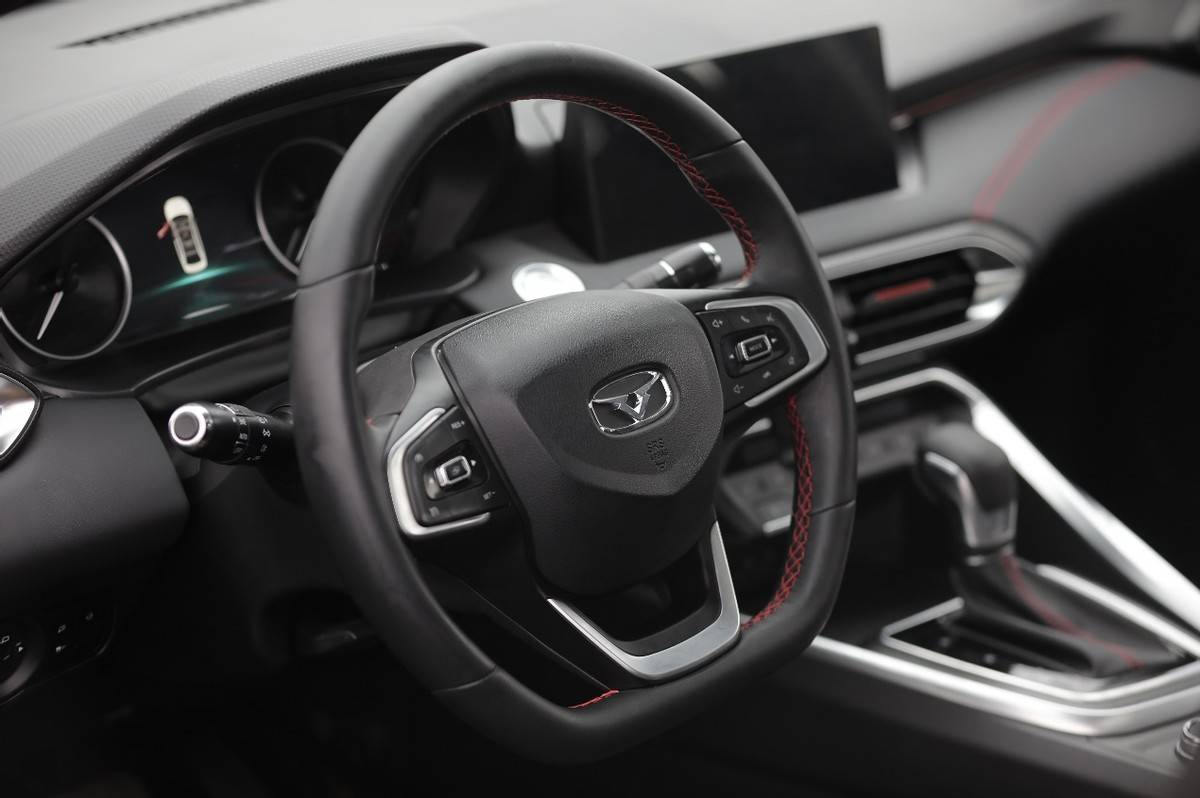 凯翼轩度扎起版有导航吗,凯翼轩度扎起版有防盗灯吗