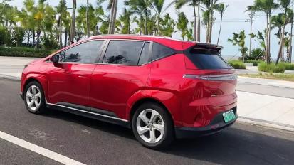 合创z03潮酷版620km驾驶感受,合创z03上路外观视频