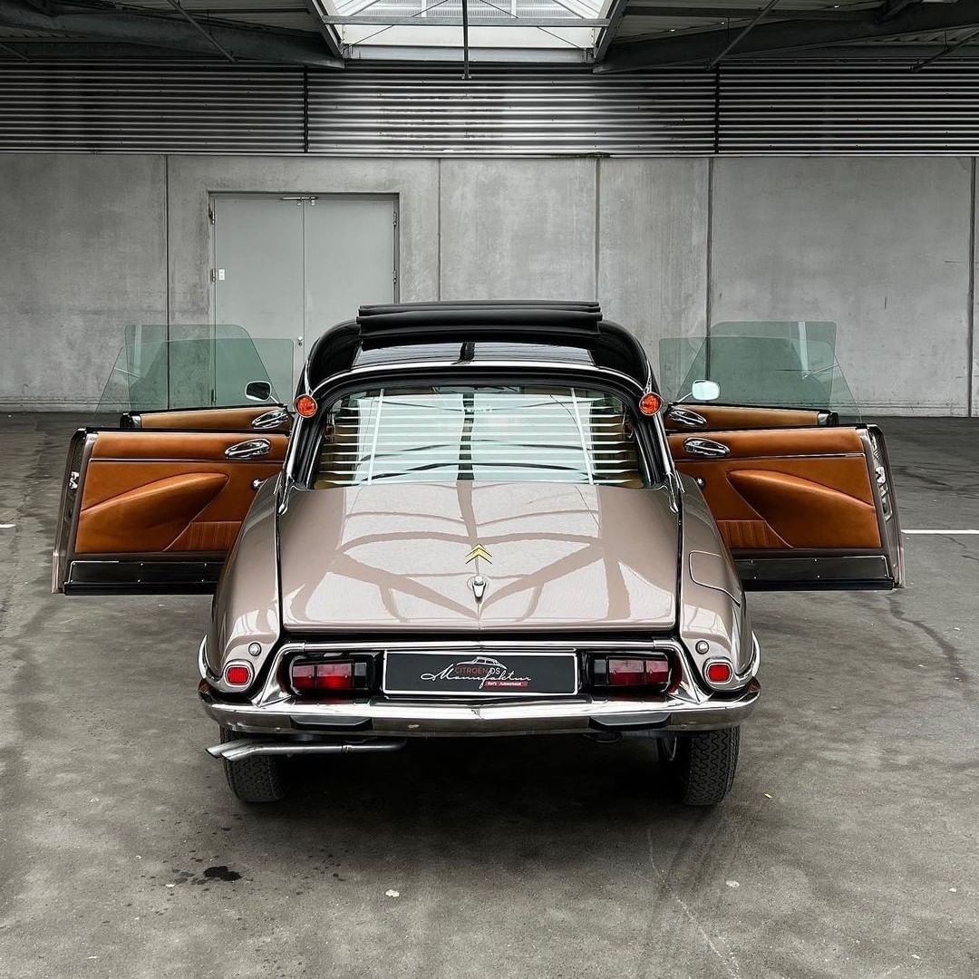 诞生于67年前的雪铁龙DS曾惊艳了世人