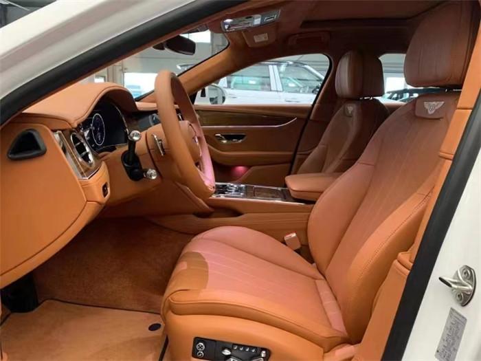 宾利飞驰运动,豪华且运动宾利飞驰实车鉴赏