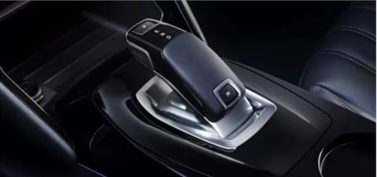 拒绝从众，体验年轻潮品精髓，从2008THEONE开始