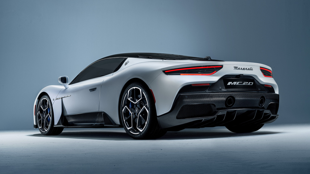 马力最大达到了四亿多的顶级超跑,2.0t动力最强的超跑