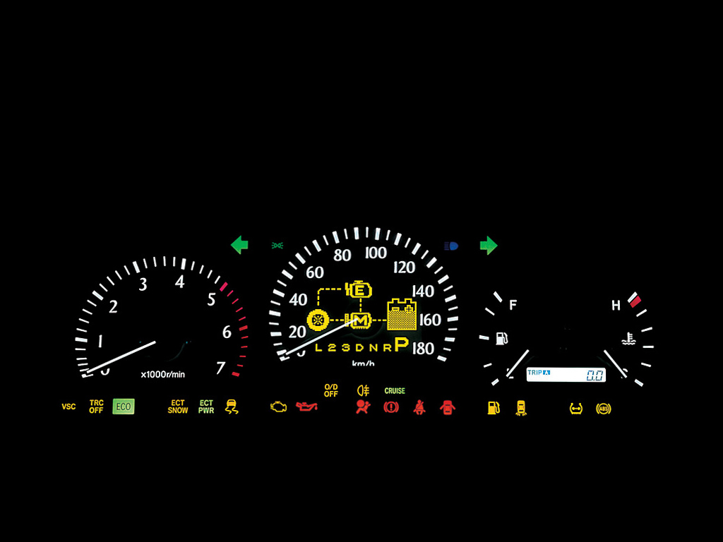 丰田皇冠2010款4.3,丰田老皇冠133和155