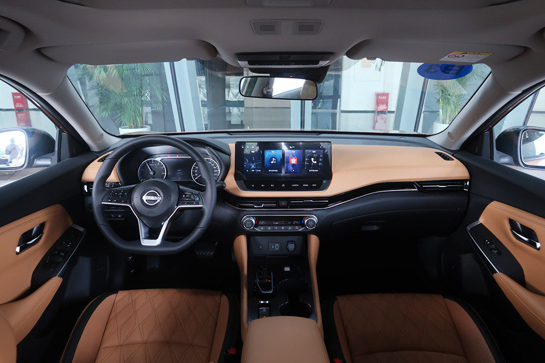 轩逸2022款e-power对比卡罗拉双擎,轩逸e-power和14代新轩逸哪个值得买