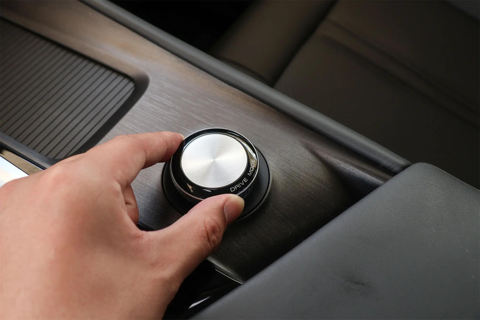 东风风神皓极马赫双擎敢创版实测,东风风神皓极双擎