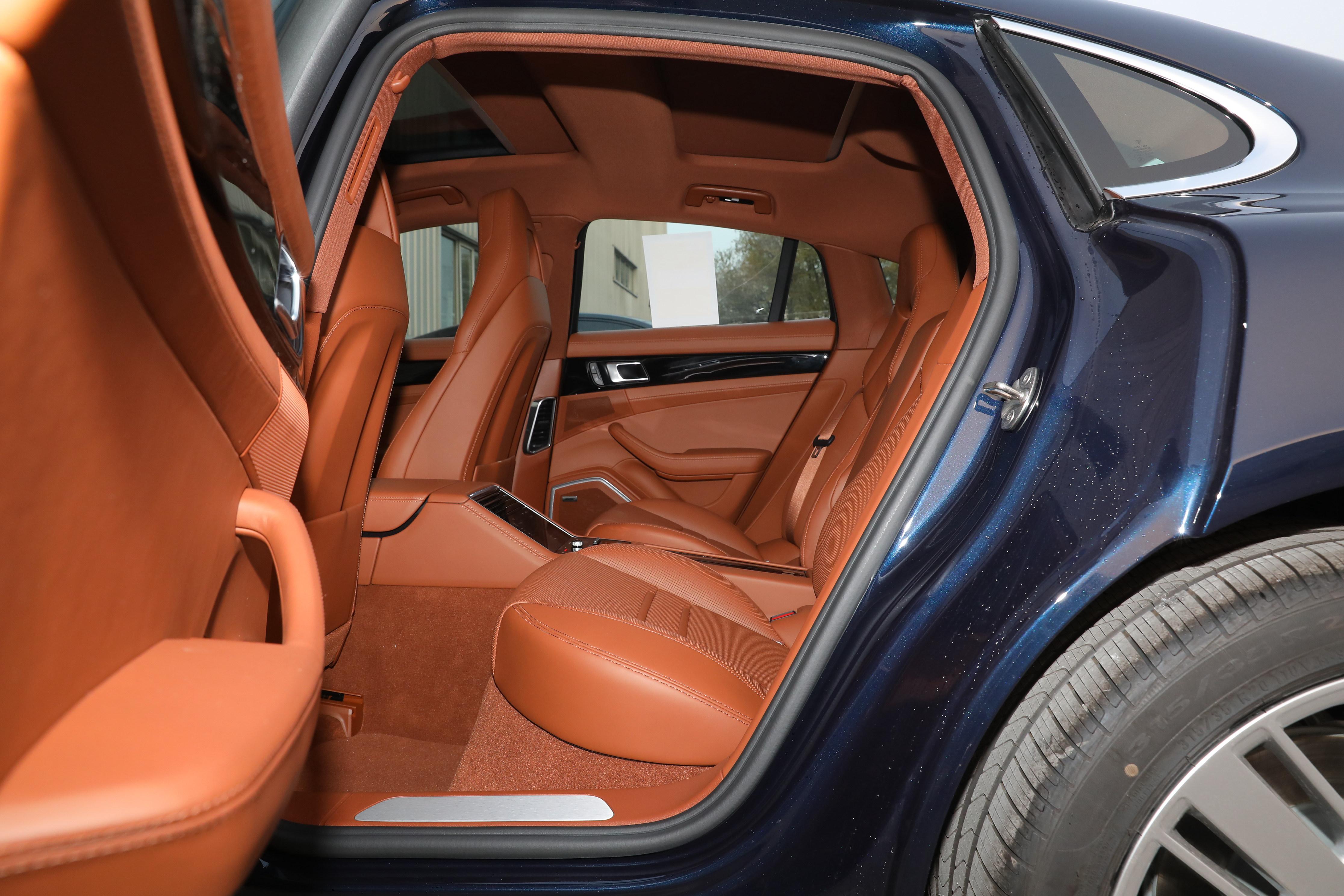 d级轿跑有哪些,新款保时捷panamera五座版内饰