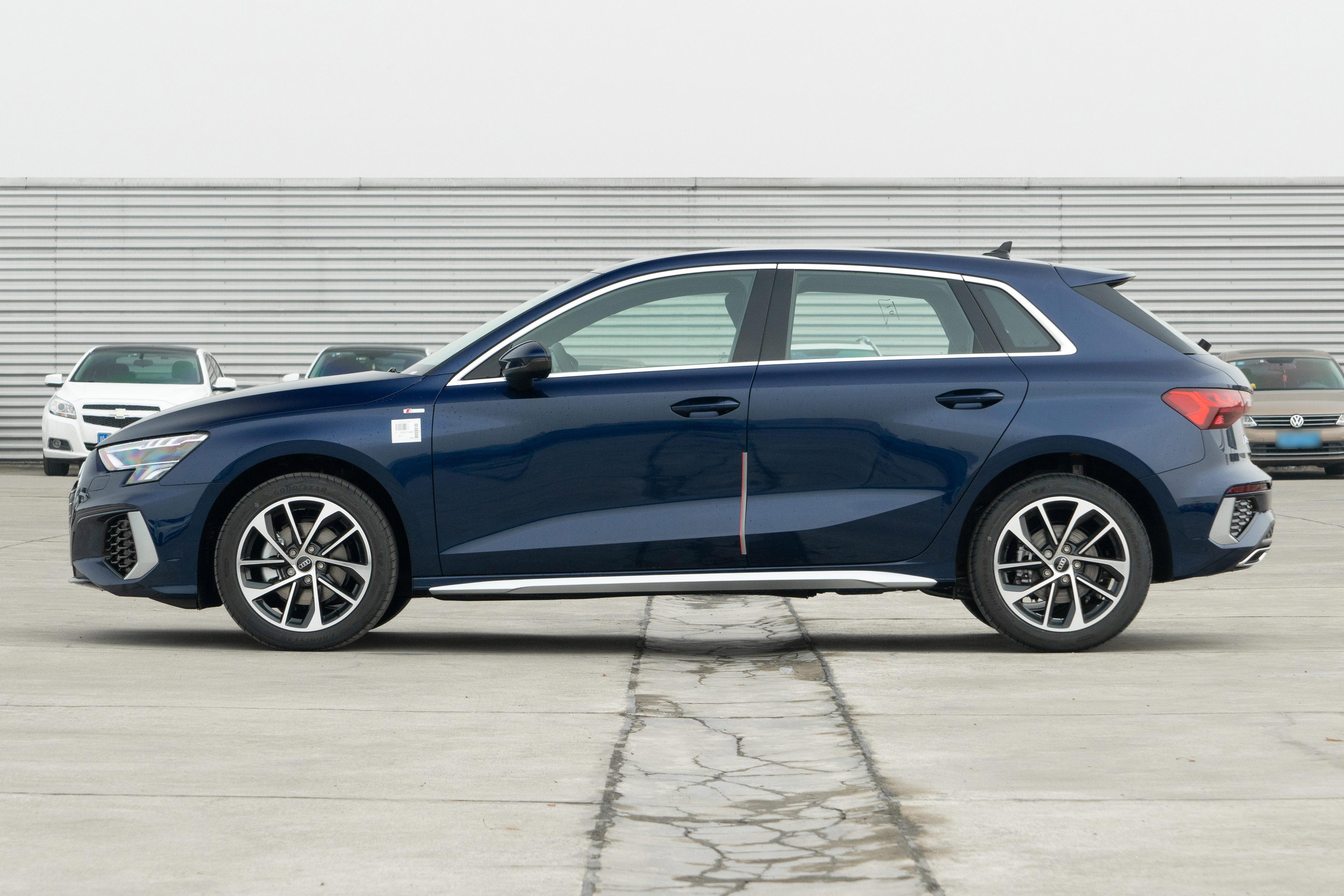 20万买奥迪a3l值吗,奥迪a3l2022款低配版