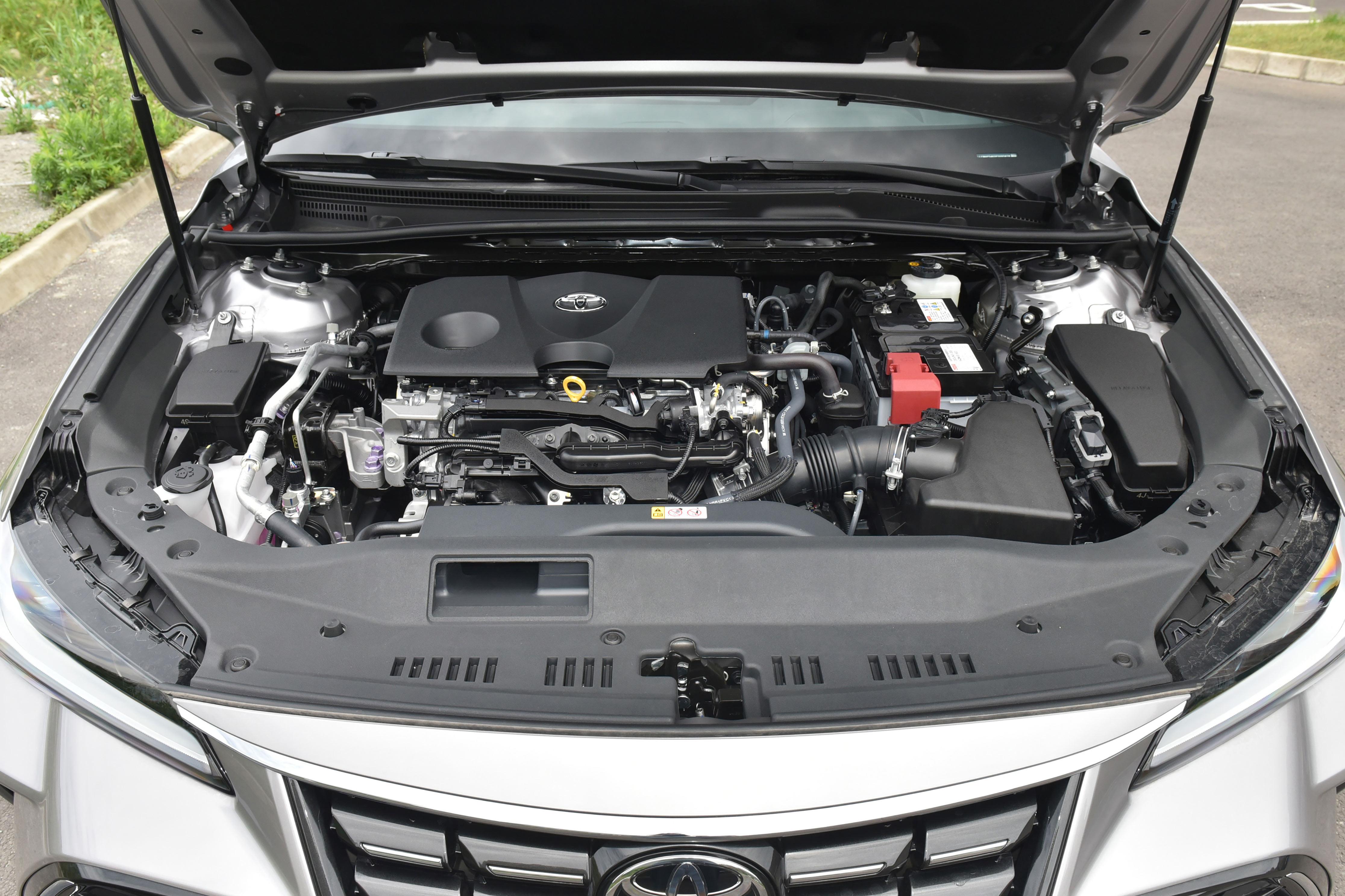 如何选择丰田亚洲龙的配置和车型,10个安全气囊的车型