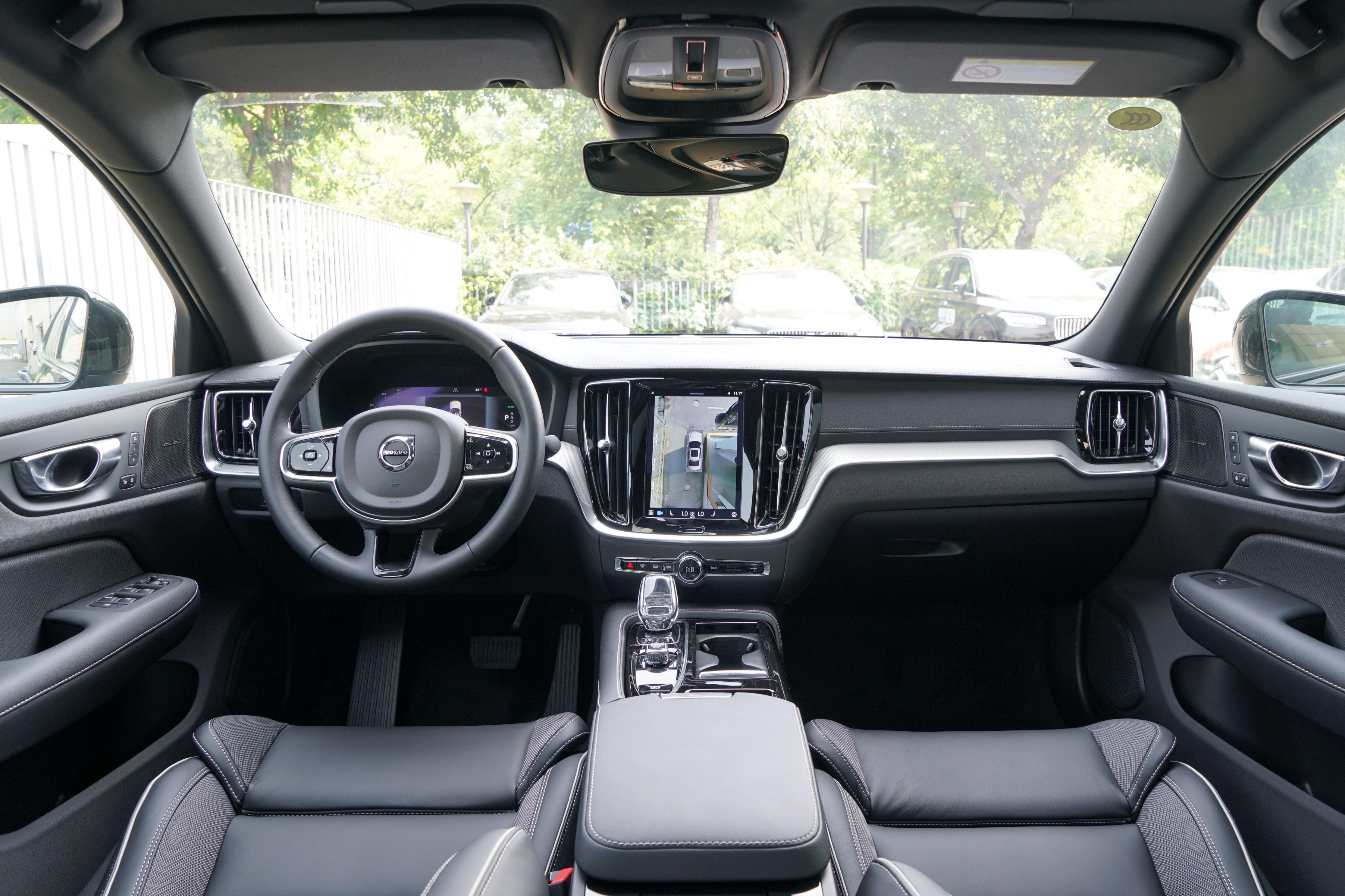 沃尔沃s602022款t8混动豪华版,全新沃尔沃s60优惠后多少钱