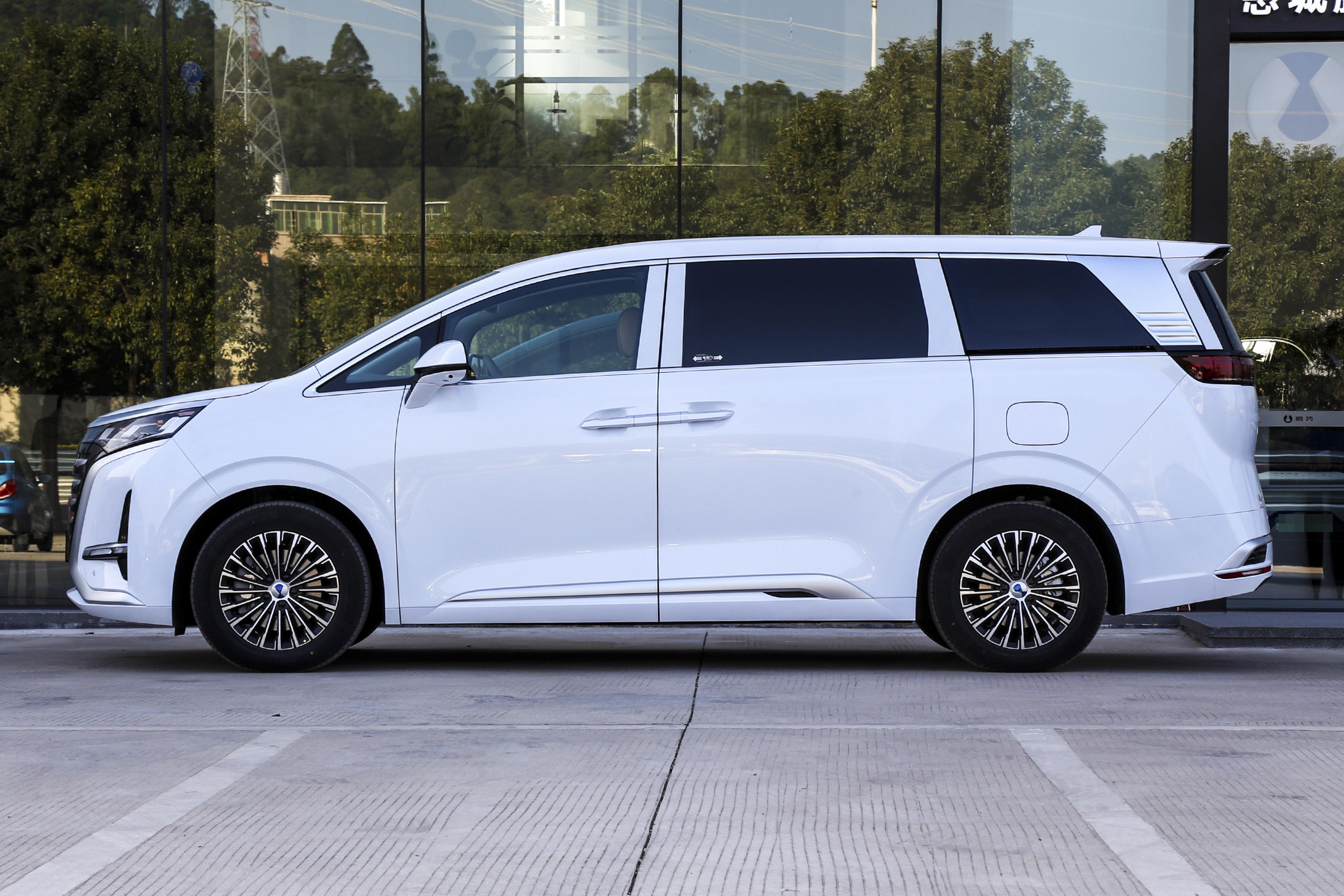 传祺e9对比腾势d9变速箱哪个好,理想l9腾势d9传祺e9怎么选