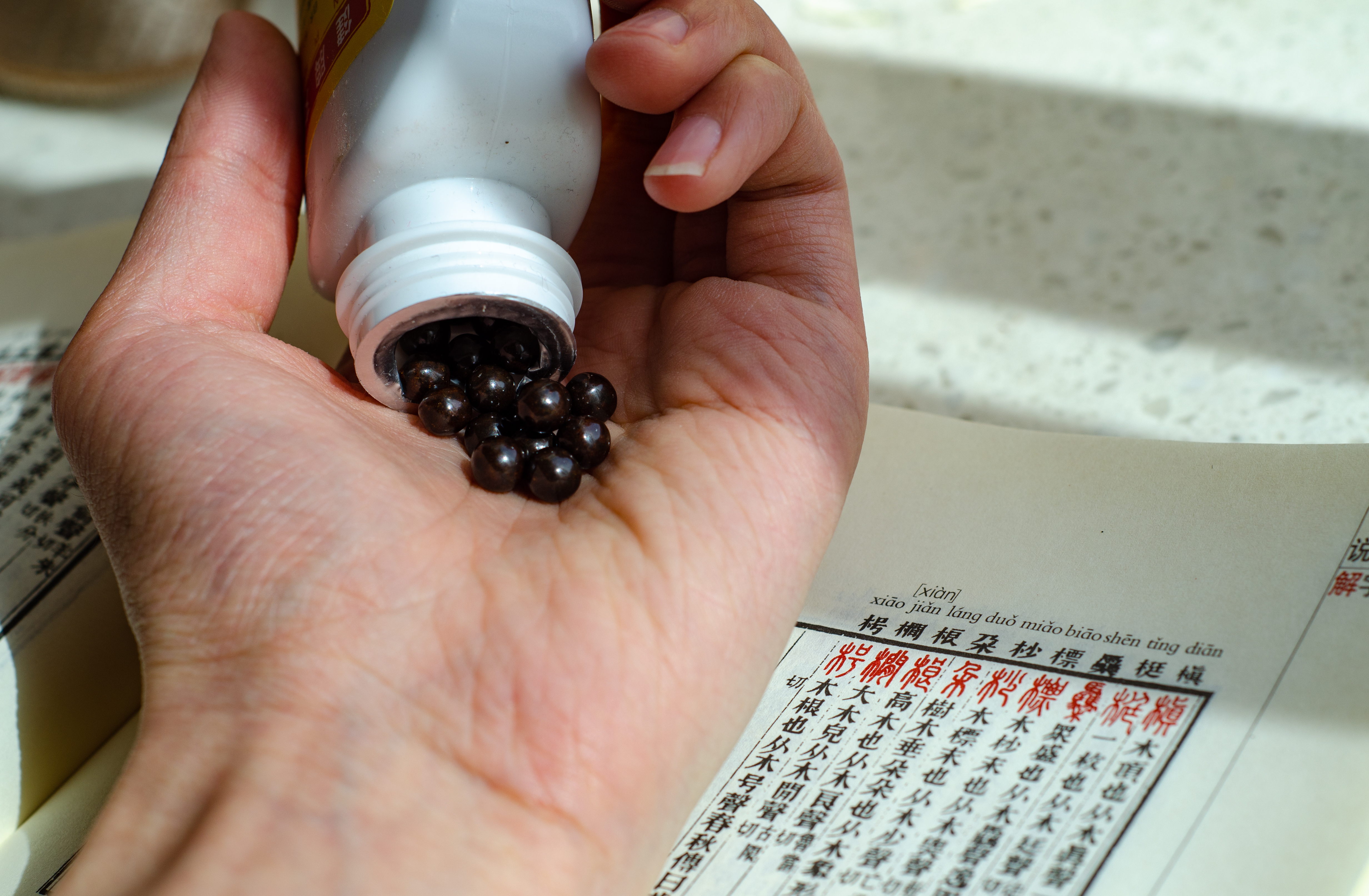 腰椎压迫神经头疼的锻炼方法,如果腰痛了怎么按摩