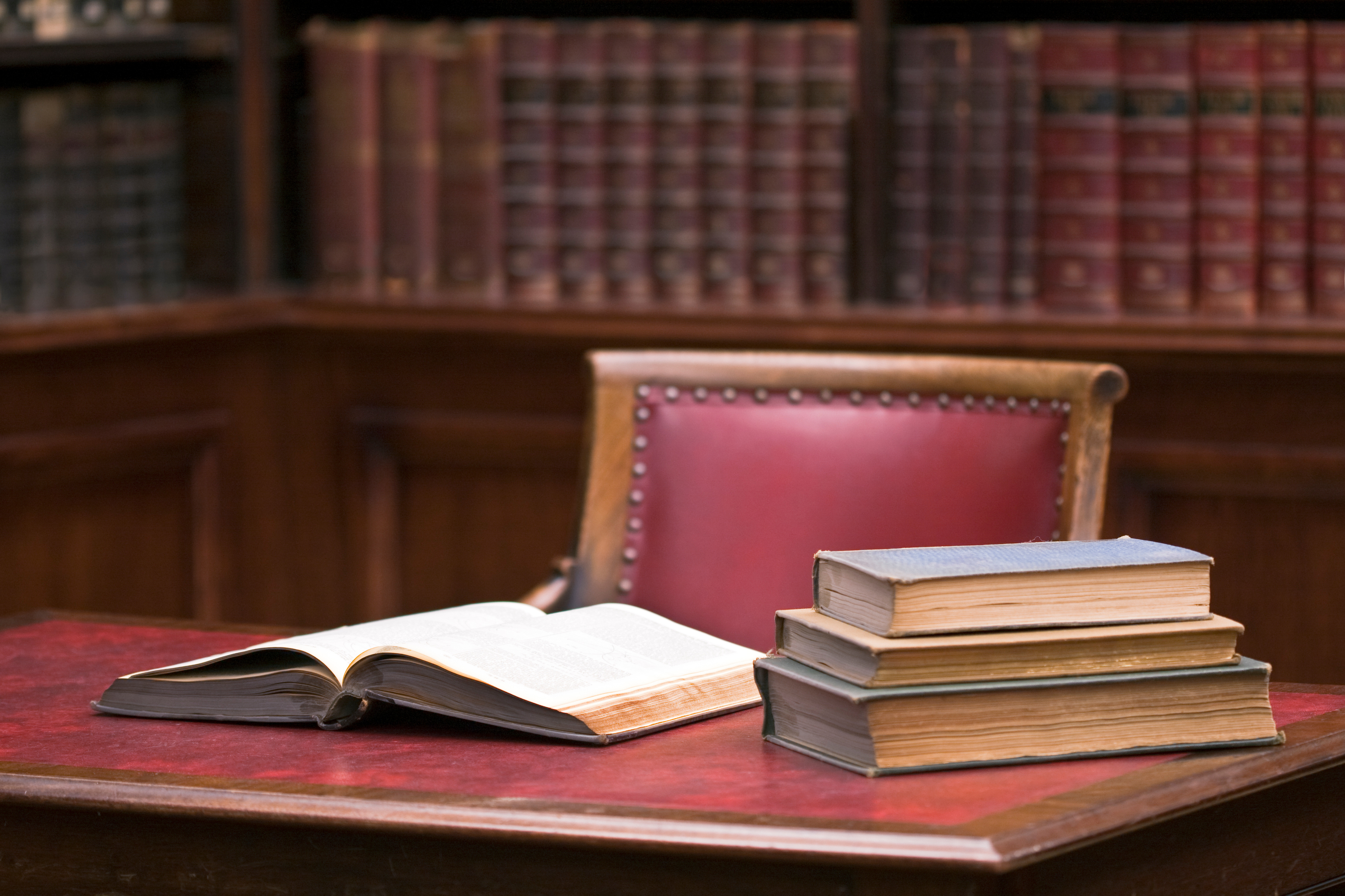 街头商贩都为之沉迷的诗歌有何魅力？一文走近文学之都——柏林