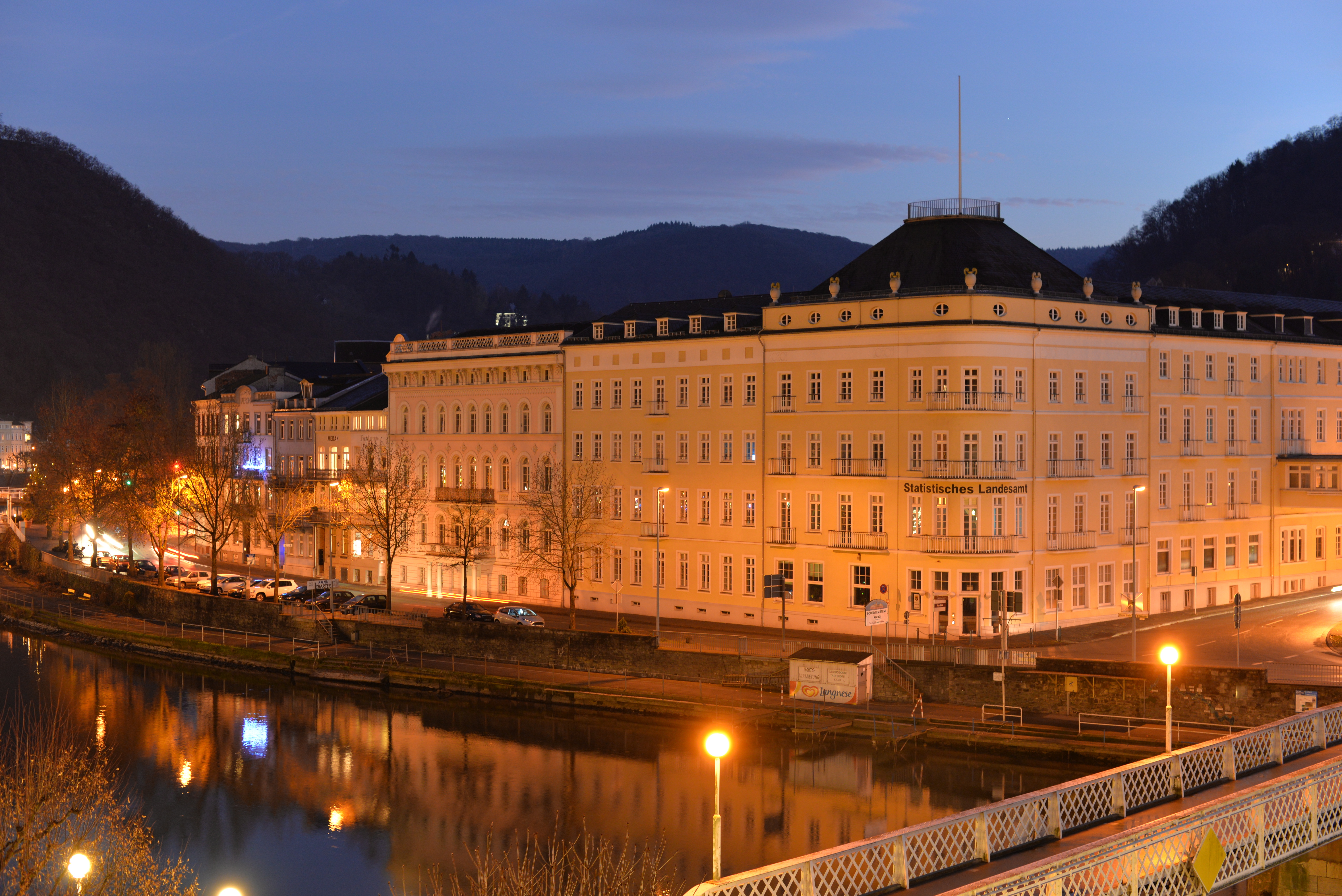 有什么数学公式可以代表爱情,用数学公式算出爱情