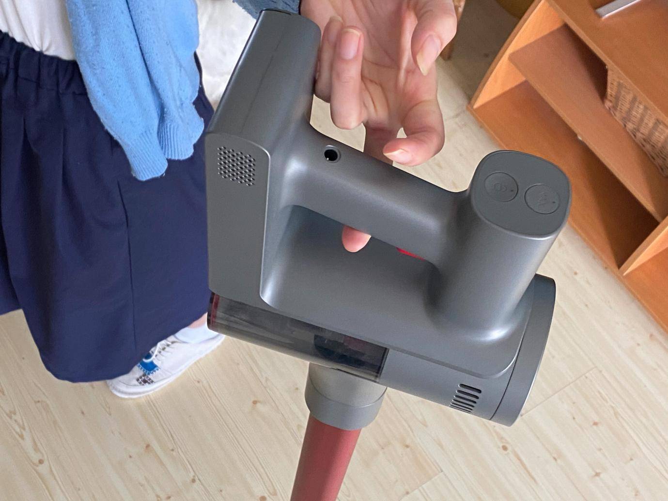 一人轻松扫全屋,娇小女生最爱用?顺造轻量手持吸尘器L1体验