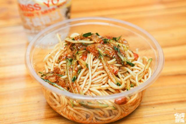 长沙不起眼小吃街推荐,长沙地摊小吃有哪些