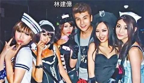 朱玲玲豪门贵妇 (香港豪门贵妇朱玲玲)