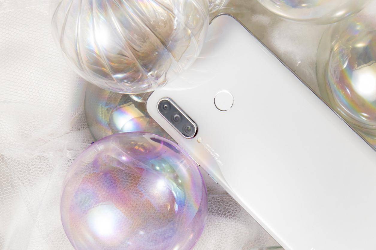 同价位华为和vivo怎么选,vivos15e和华为nova6哪个好