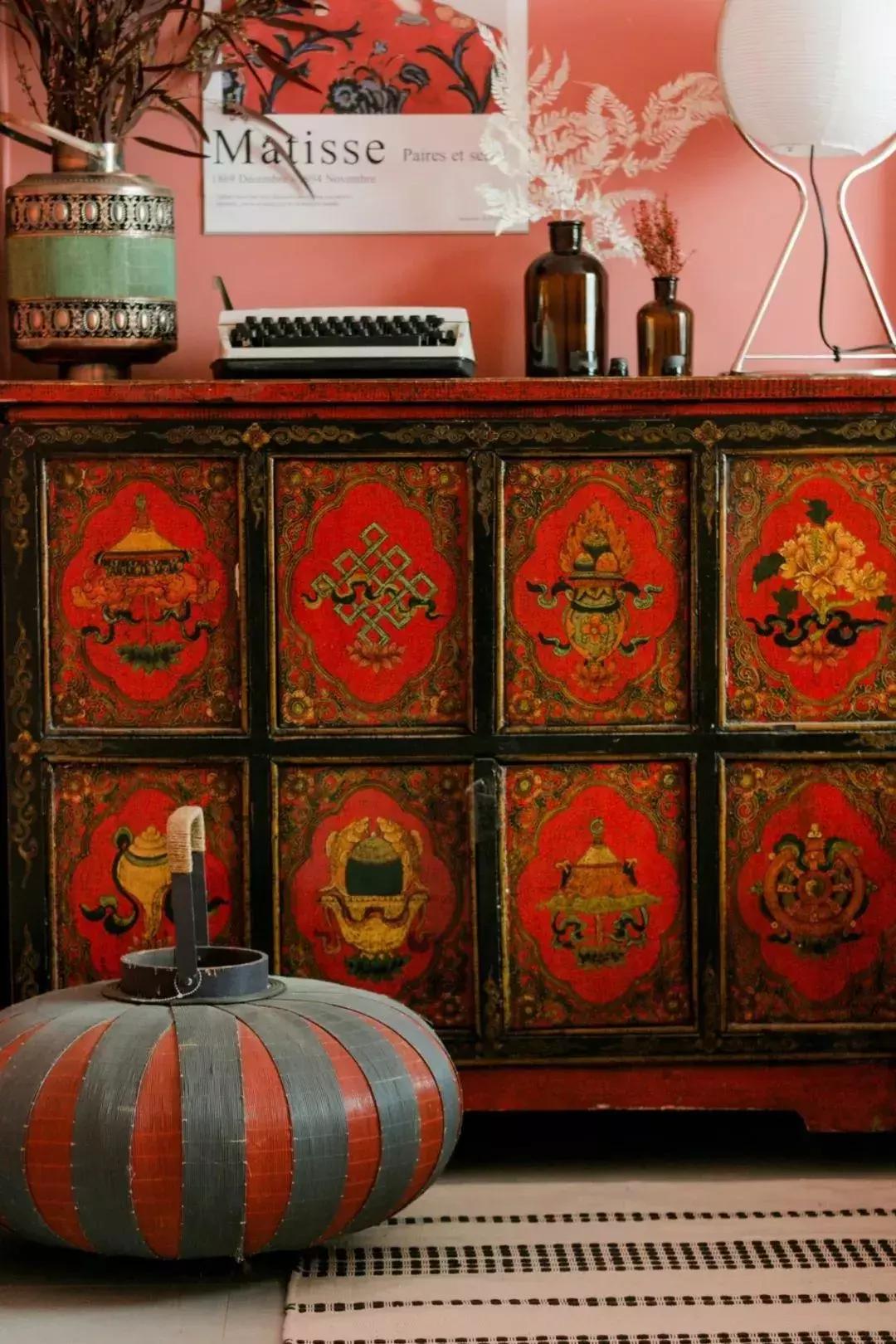 爆改上海25平三角形房,花10万改造45平小破房