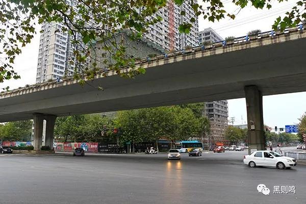 南京相隔百年的照片,南京城景对比图