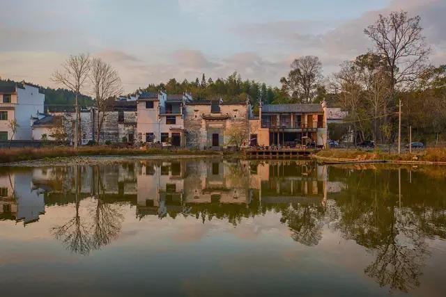 疫情防控取得阶段性胜利有序恢复,疫情胜利在望