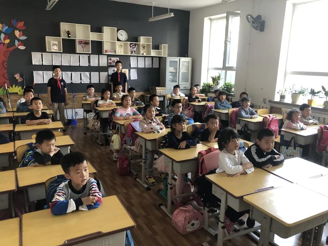 「至远•至佳」红领巾入队课程第三课《时刻准备着》