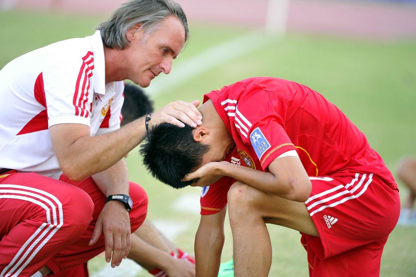 男足工资对比欧洲球员,男足工资排世界第几