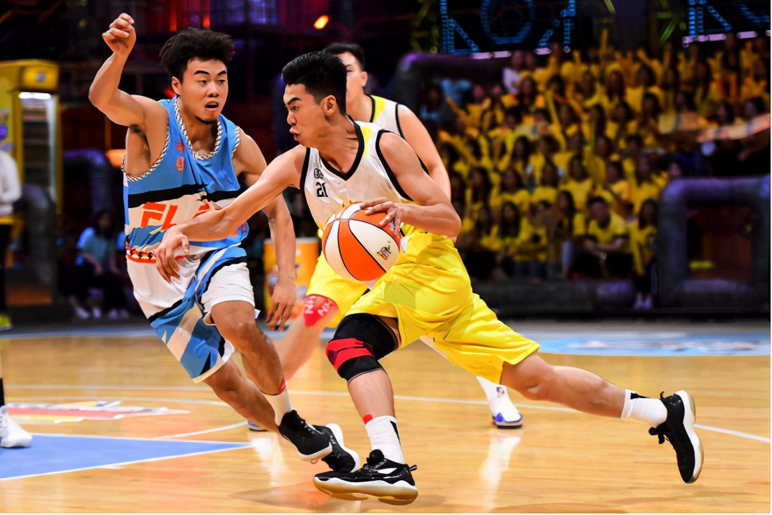 篮球初学者如何学习战术,篮球小技巧新手篮球教学