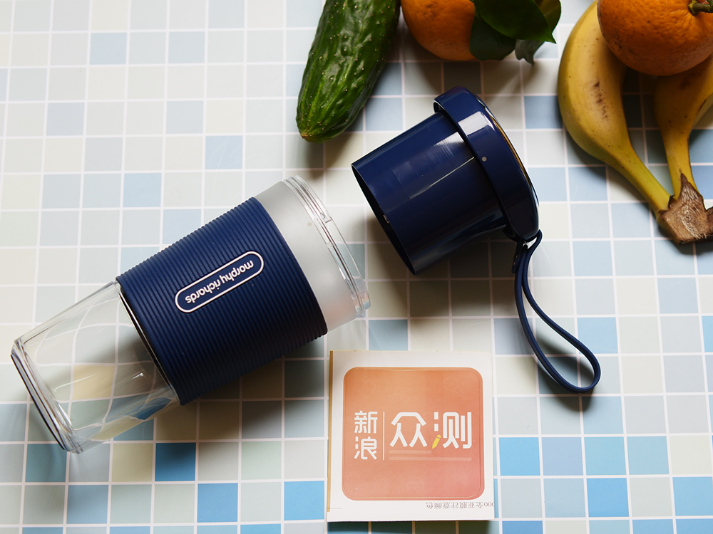 摩飞便携榨汁杯使用方法,摩飞便携榨汁杯充电视频