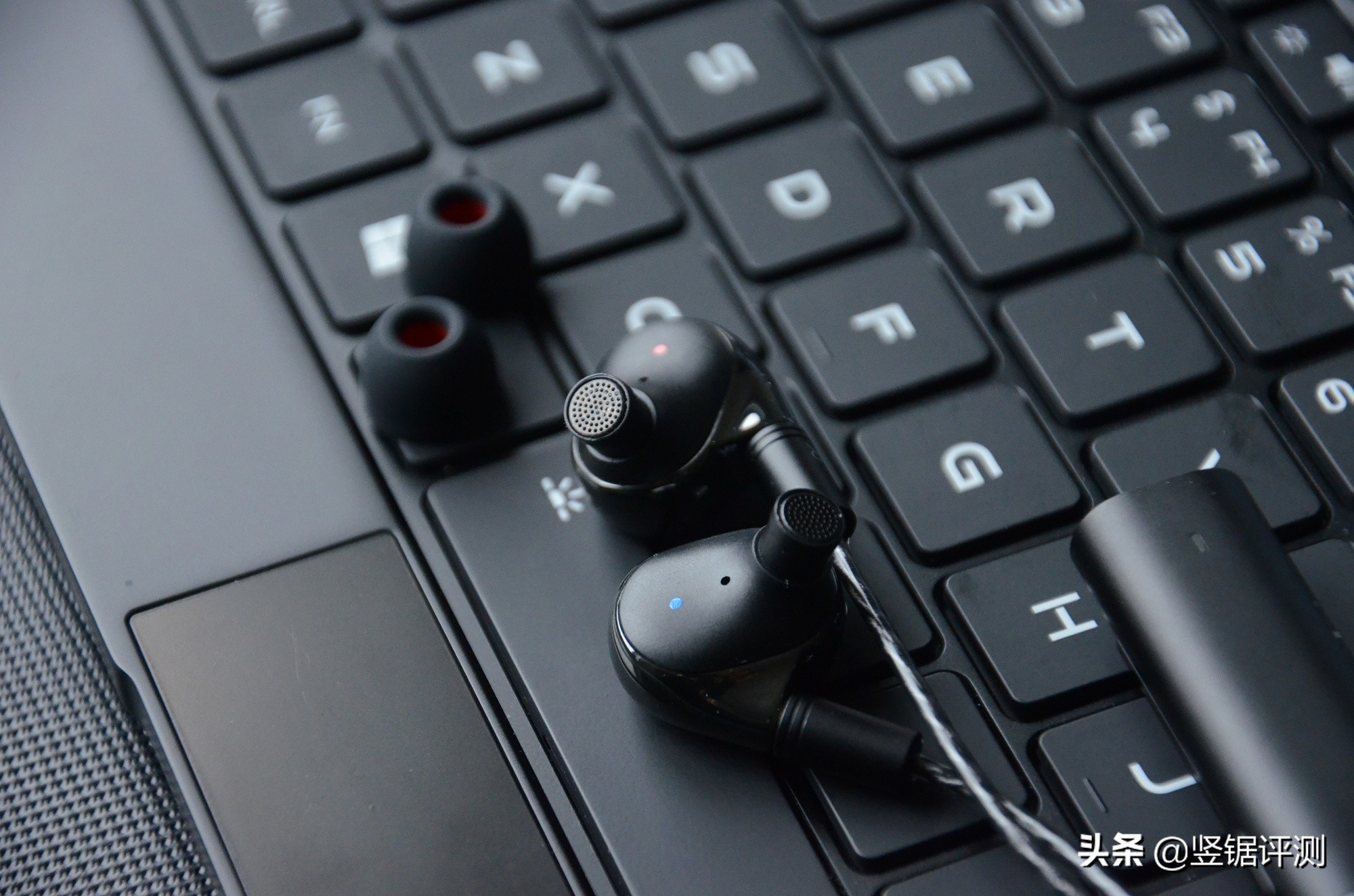 小米四圈铁耳机评测,小米圈铁四单元耳机值得入手么