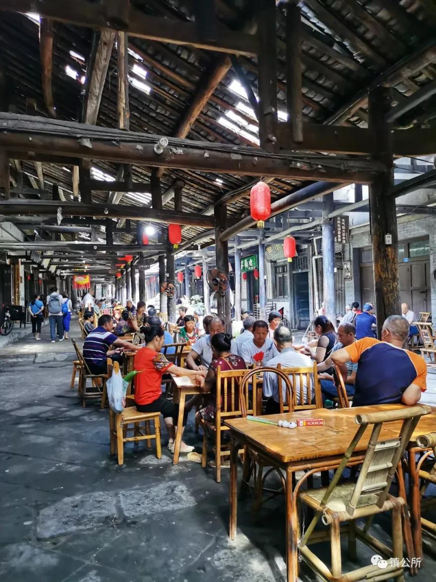 乐山古镇有哪些好吃的 (乐山攻略一日游古镇)