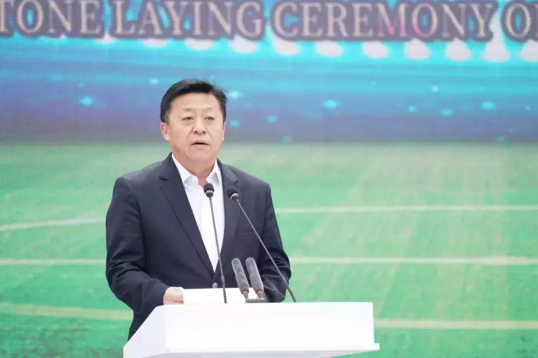 王健林退出万达足球俱乐部了吗,王健林万达红旗合作