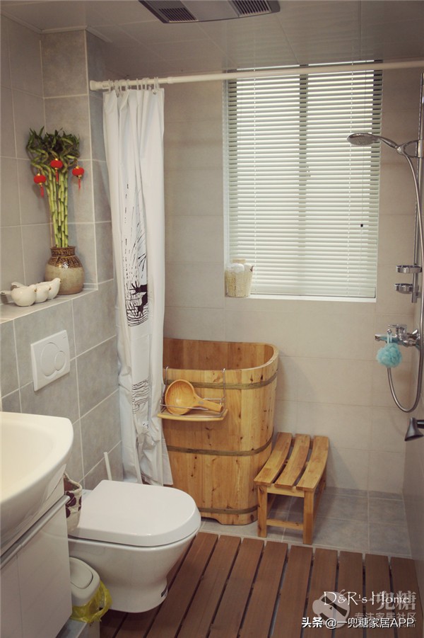 小户型浴室柜子收纳,小户型橱柜多功能收纳