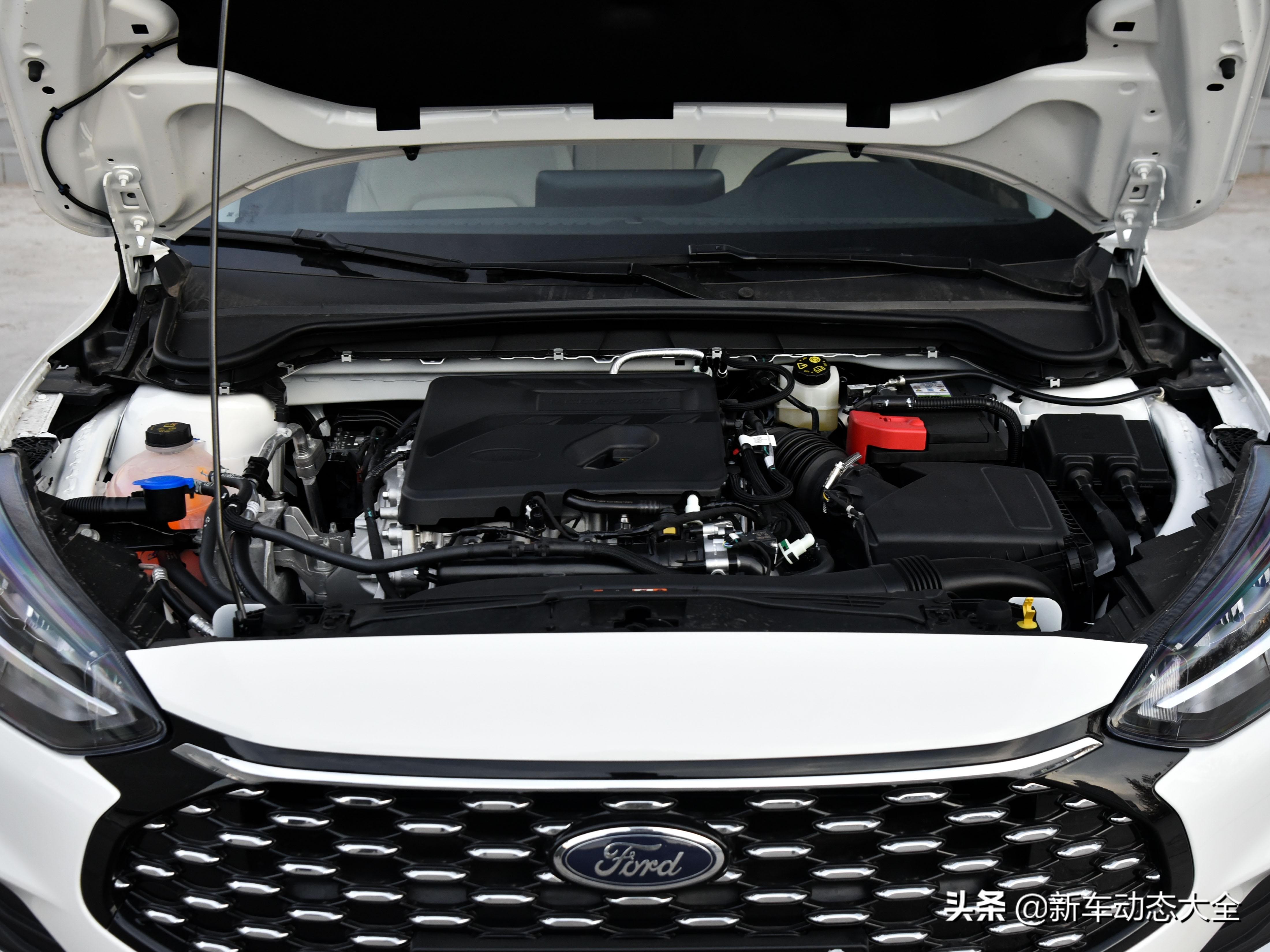 福特三厢福克斯底盘,12款福克斯底盘媲美b级车