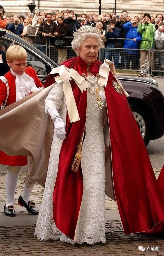 英国女王戴过的皇冠是什么牌子,皇冠有多优雅
