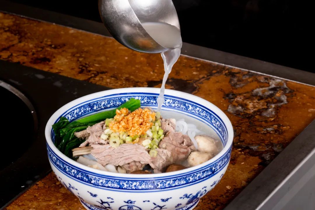 深圳喜来登大酒店自助餐视频,深圳大中华喜来登酒店包间聚餐