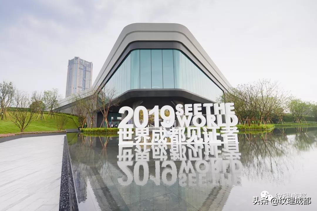 成都天府中央商务区东区,从天府广场到天府新区感受一路美