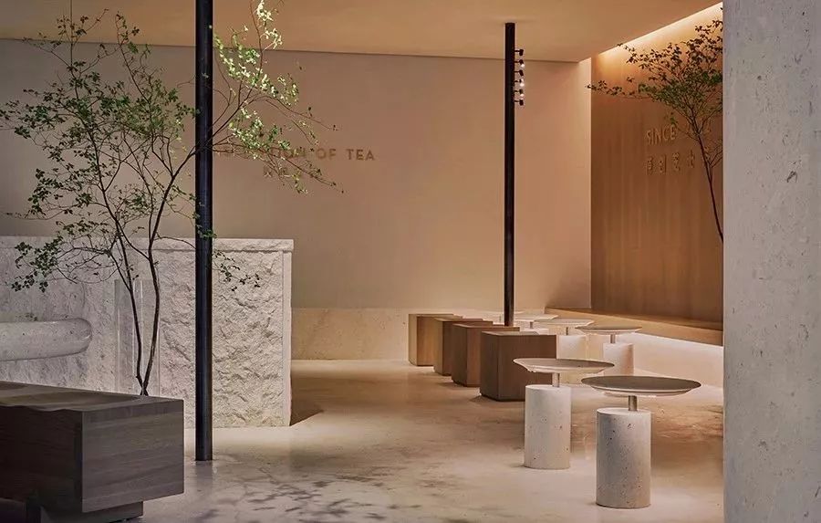 服装人要哭了！年利润4亿、估值90亿的喜茶竟然跨界服装行业？