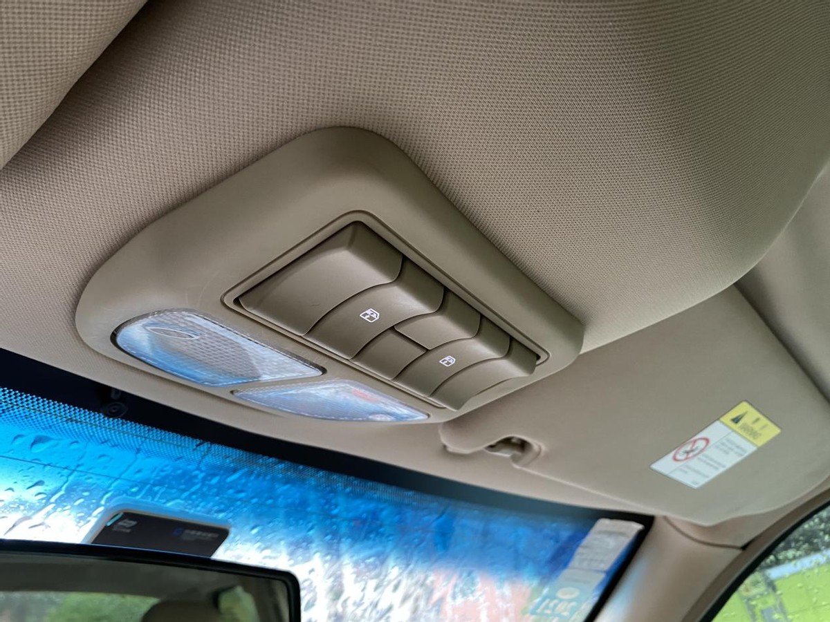 跟别克gl8很像的商务车,最新款别克gl8的性能和评价