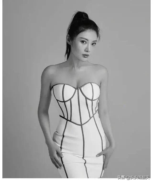 足球宝贝徐冬冬美图,徐冬冬早年照片足球宝贝