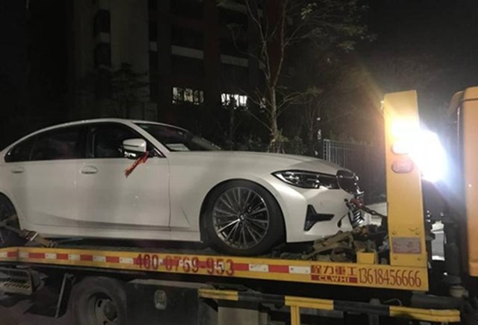 宝马的轮胎漏气还能开吗,宝马轮胎经常破怎么回事