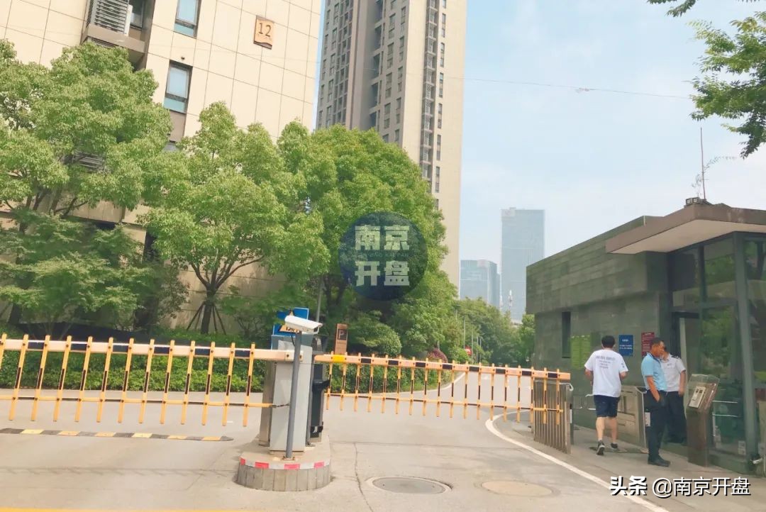 8.3万/㎡成交！今天实探仁恒次新房，实景美炸了