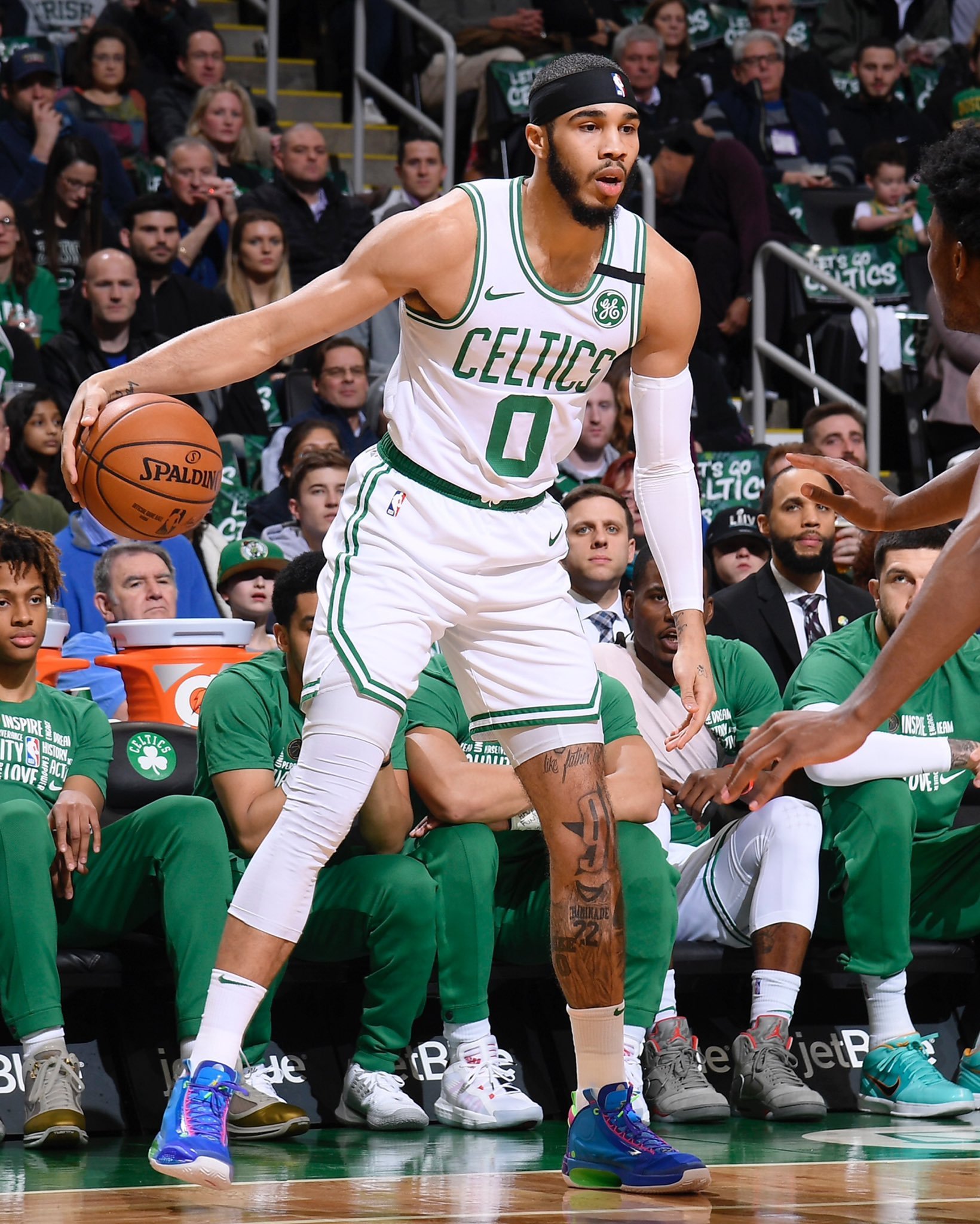 球鞋上脚展示,球鞋上脚集锦空砍成群难阻失利