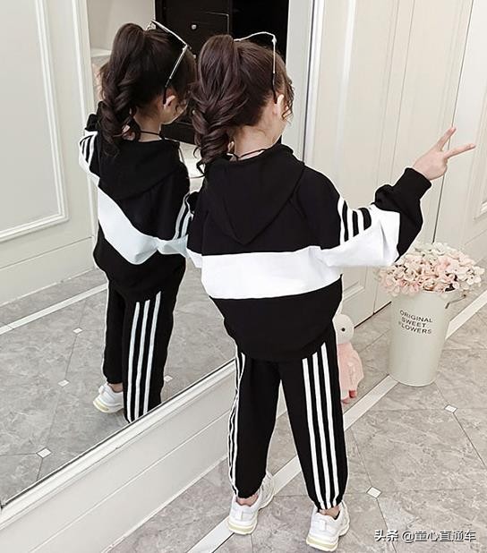 童装韩系风中大童,中大童装8-16岁运动衣